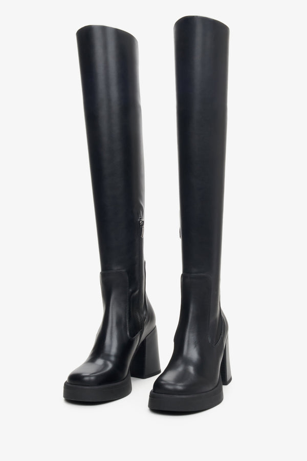 Black leather knee-high boots Estro.