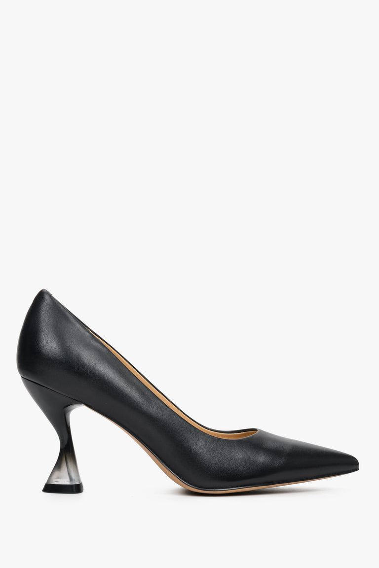 Women's Black High-Heeled Pumps made of Genuine Leather Estro ER00112786.