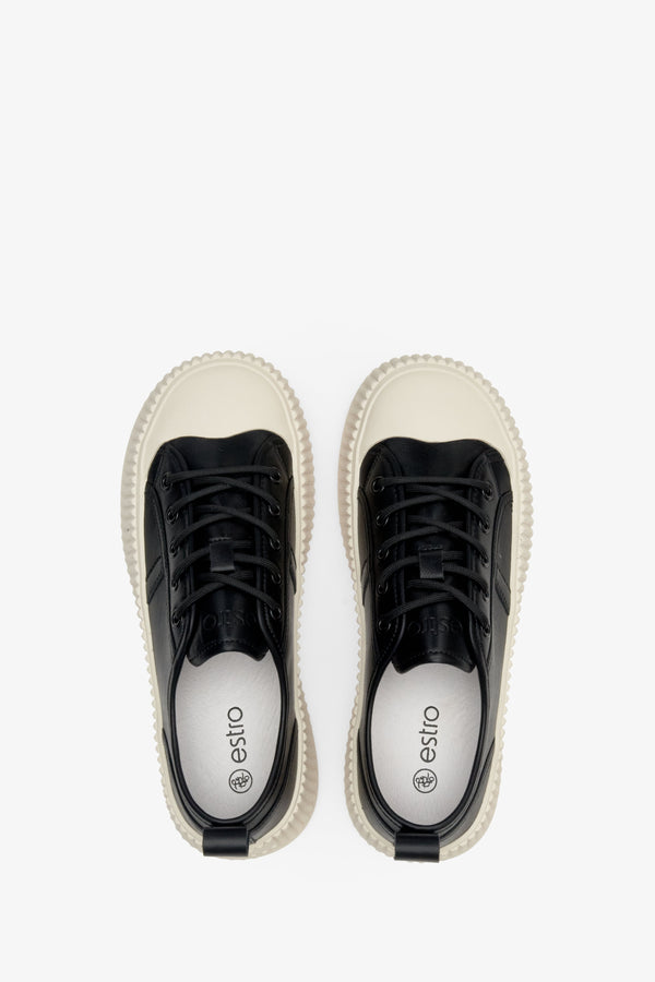 Women's black leather sneakers, lace-up, for spring/fall - presentation of the footwear from above.