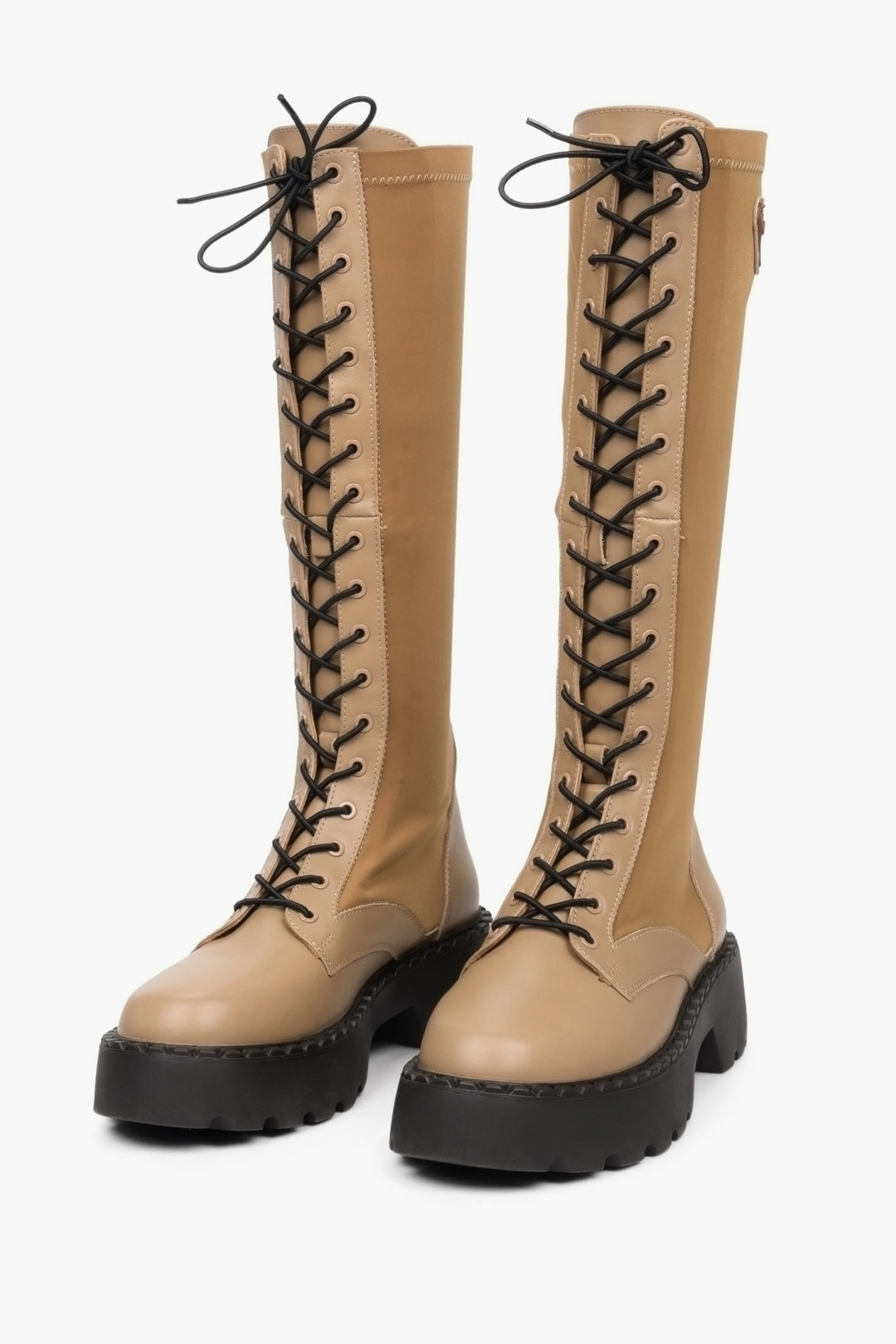 Women's lace-up ankle boots in beige-brown by Estro.