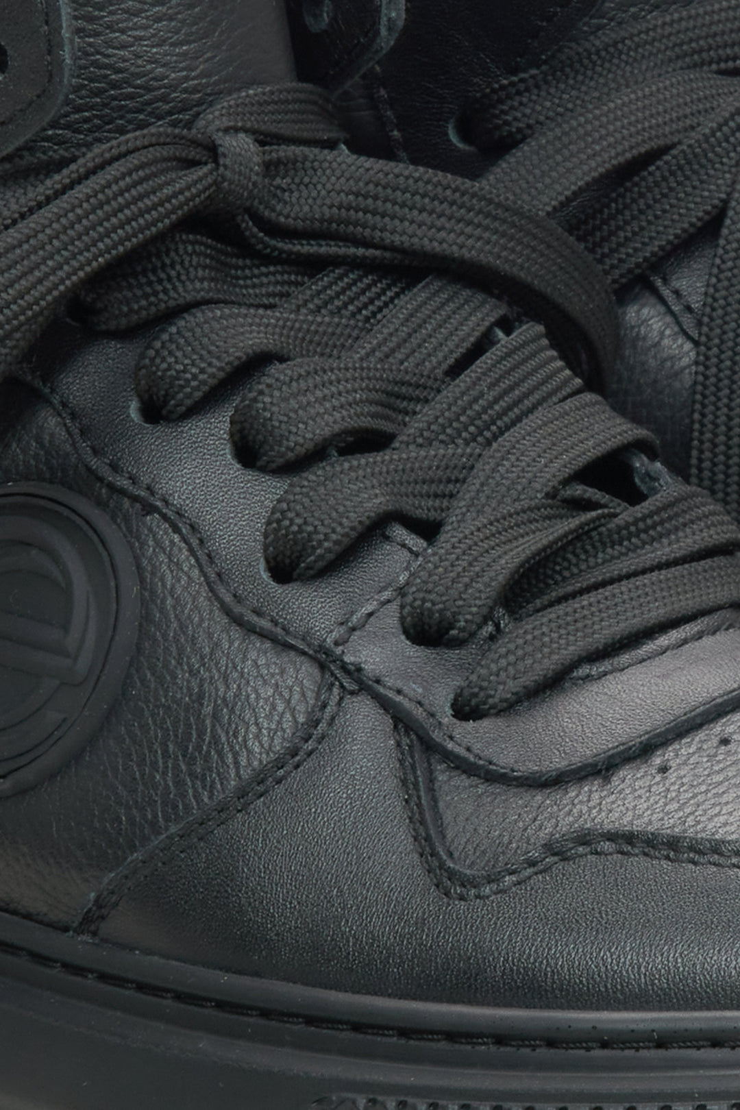 Women's black leather sneakers Estro - close-up on details.