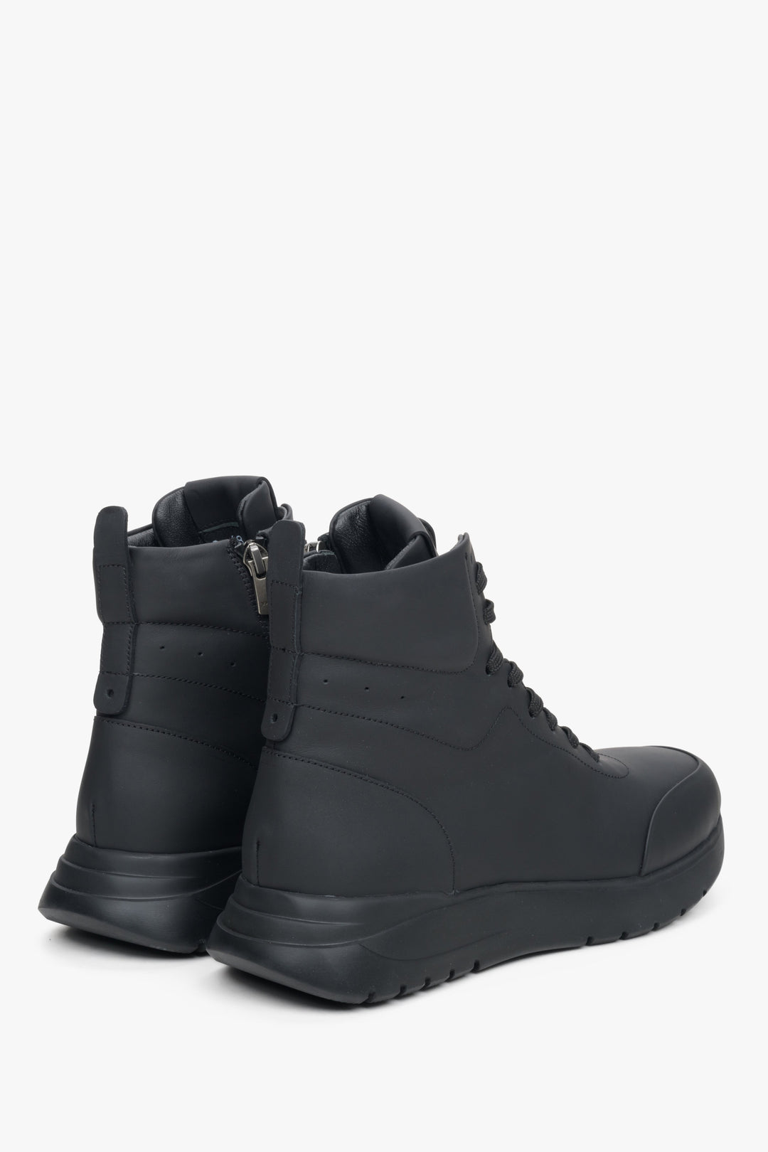 Women's black high-top sneakers made of genuine leather by Estro.