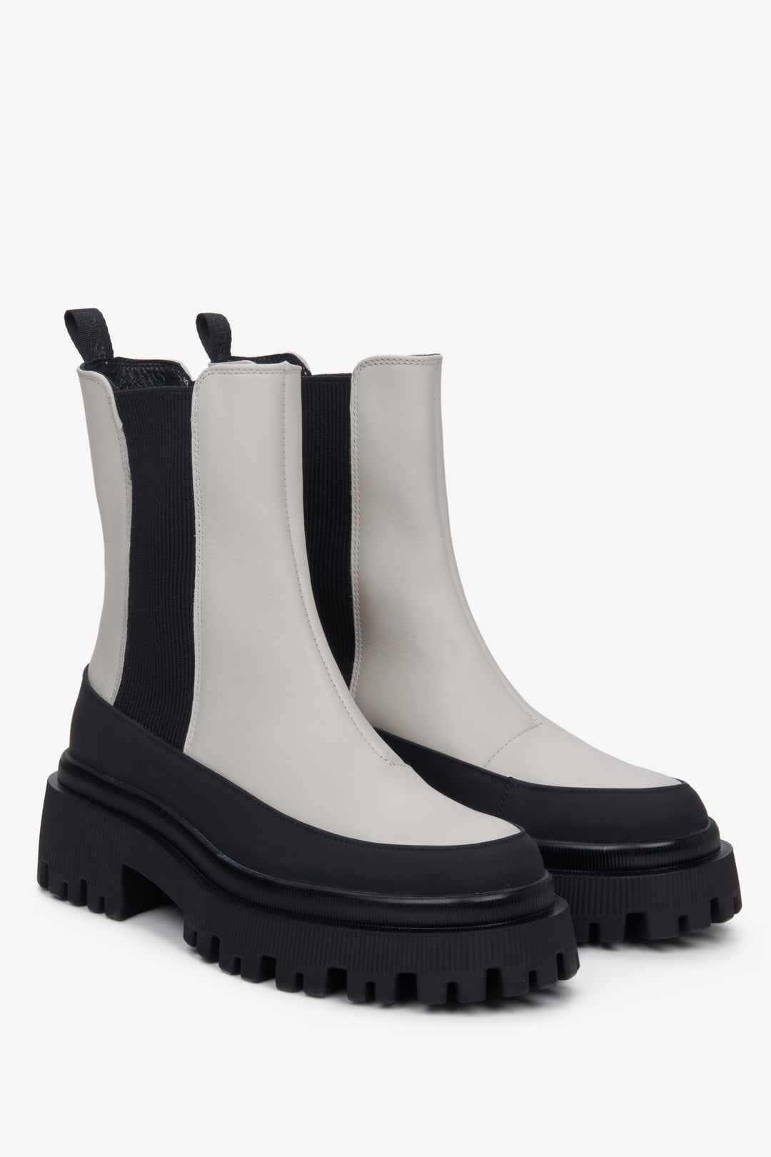 Women's black and white  platform ankle boots by Estro made of genuine leather with an elastic shaft.