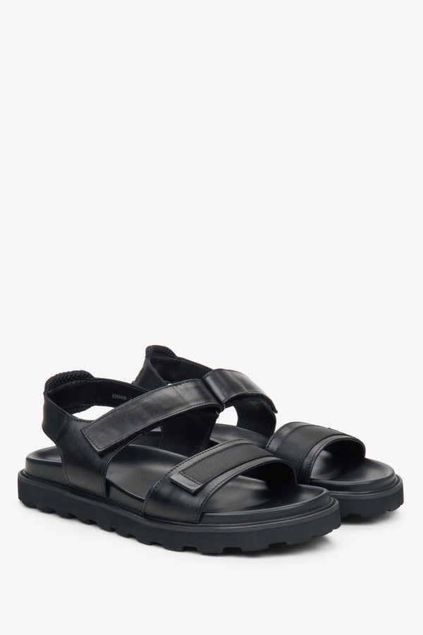 Men's black leather sandals - by Estro.