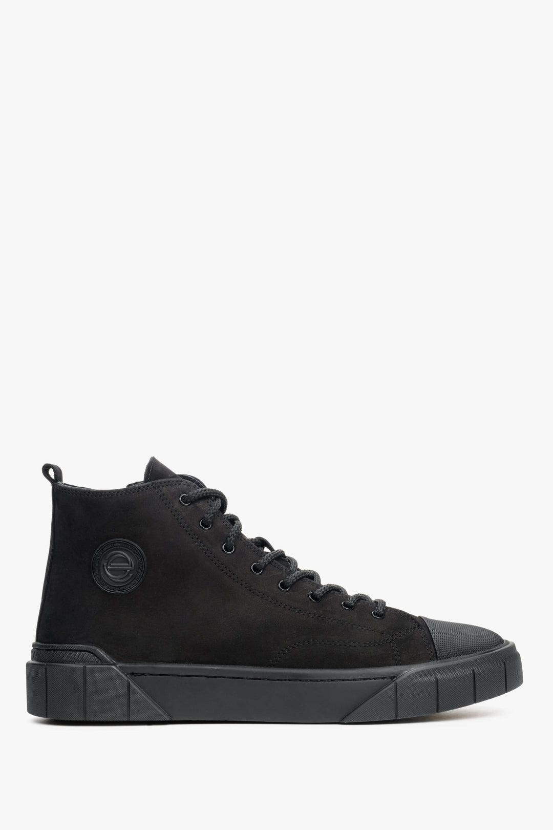 High-top men's lace-up sneakers in black by Estro - shoe profile.
