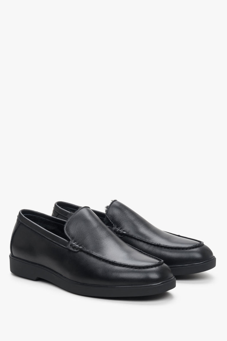 Leather men's black moccasins by Estro.