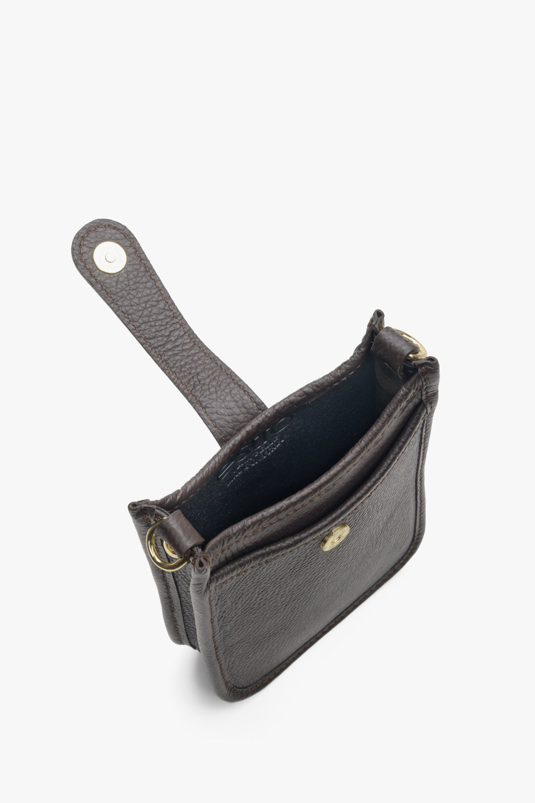 Women's estro dark brown smartphone purse crafted from genuine leather - close-up of the interior of the product.