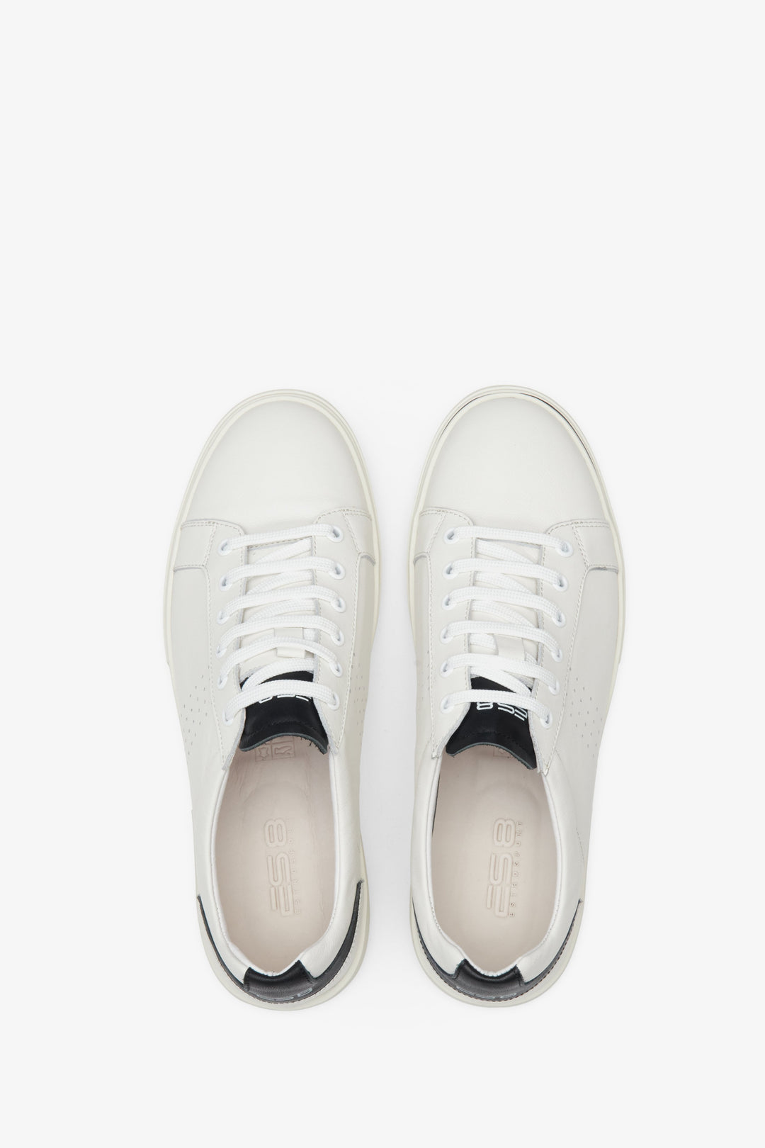 Men's leather sneakers for spring and autumn by ES 8 in black and white: top view shoe presentation.