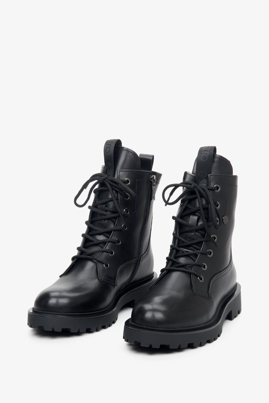 Winter women's boots by Estro made of black genuine leather with laces.