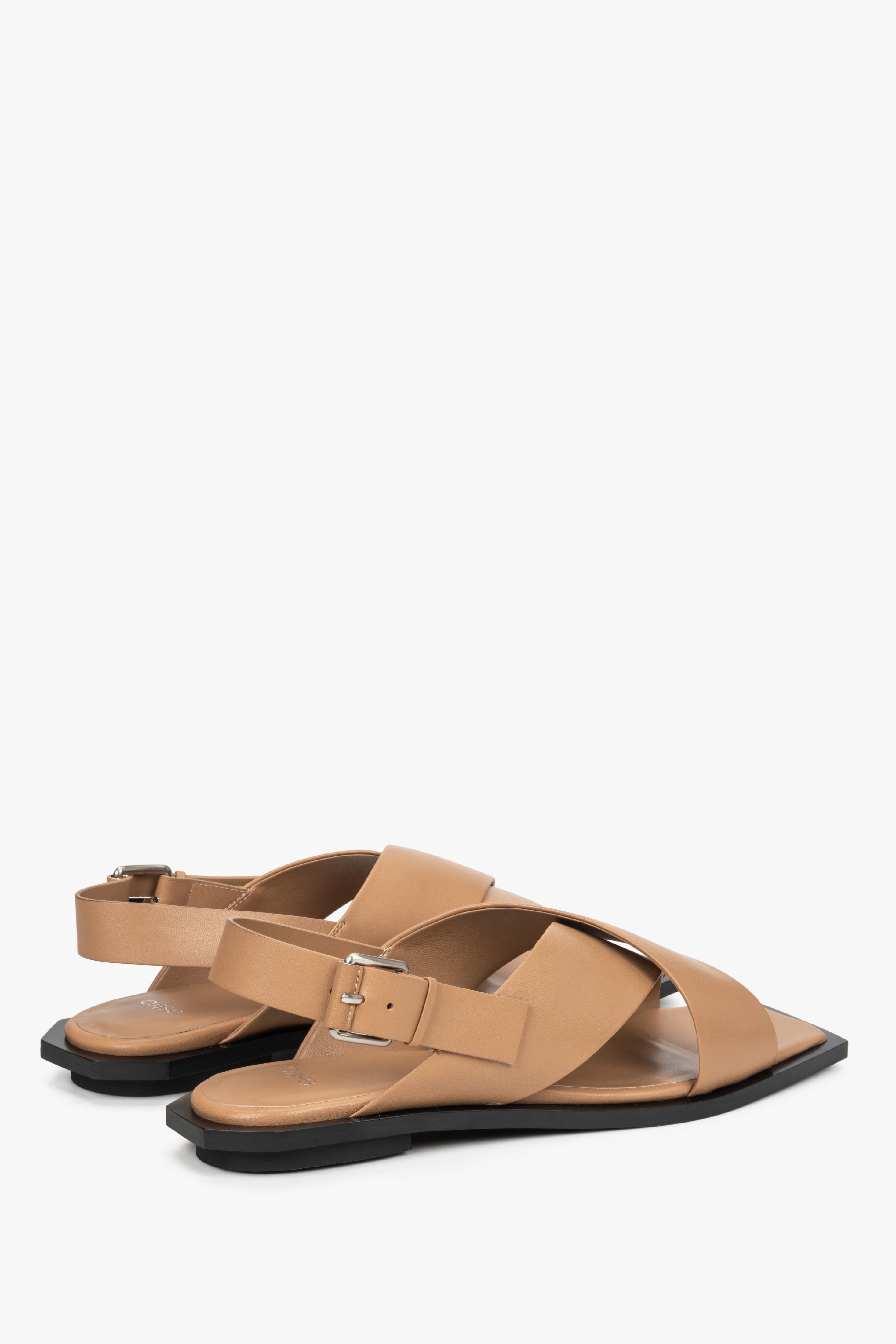 Women's brown sandals made of genuine leather.