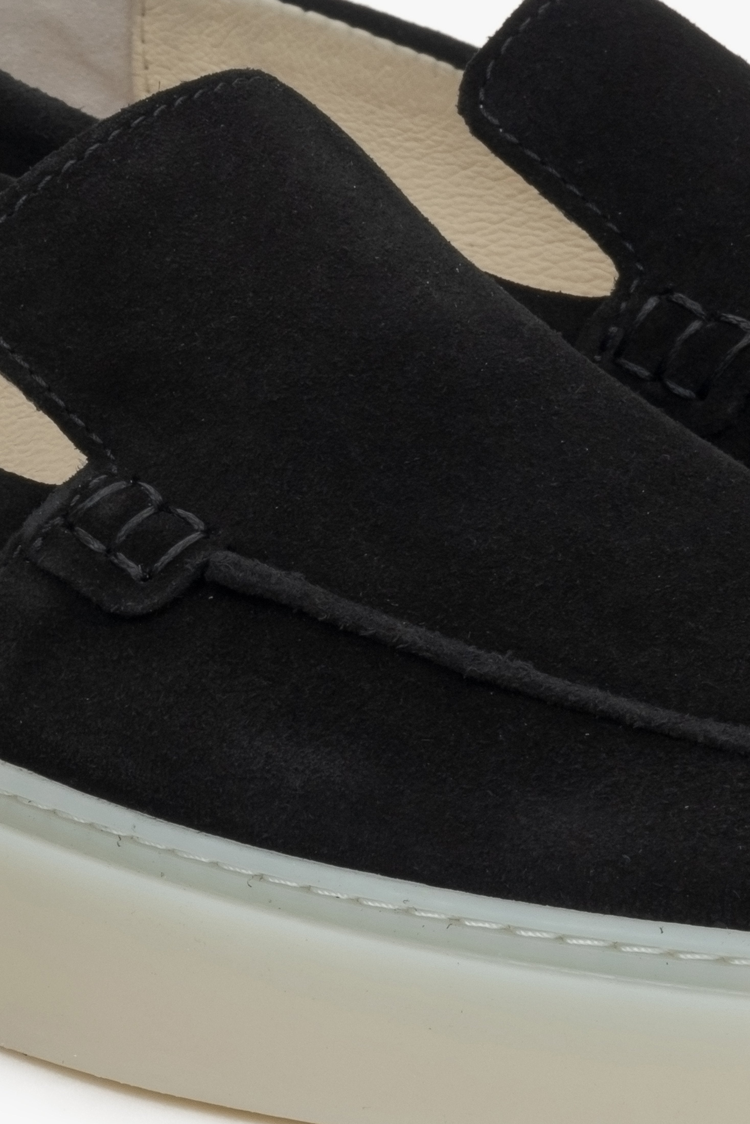 Black velour women's loafers Estro - close-up on the details.