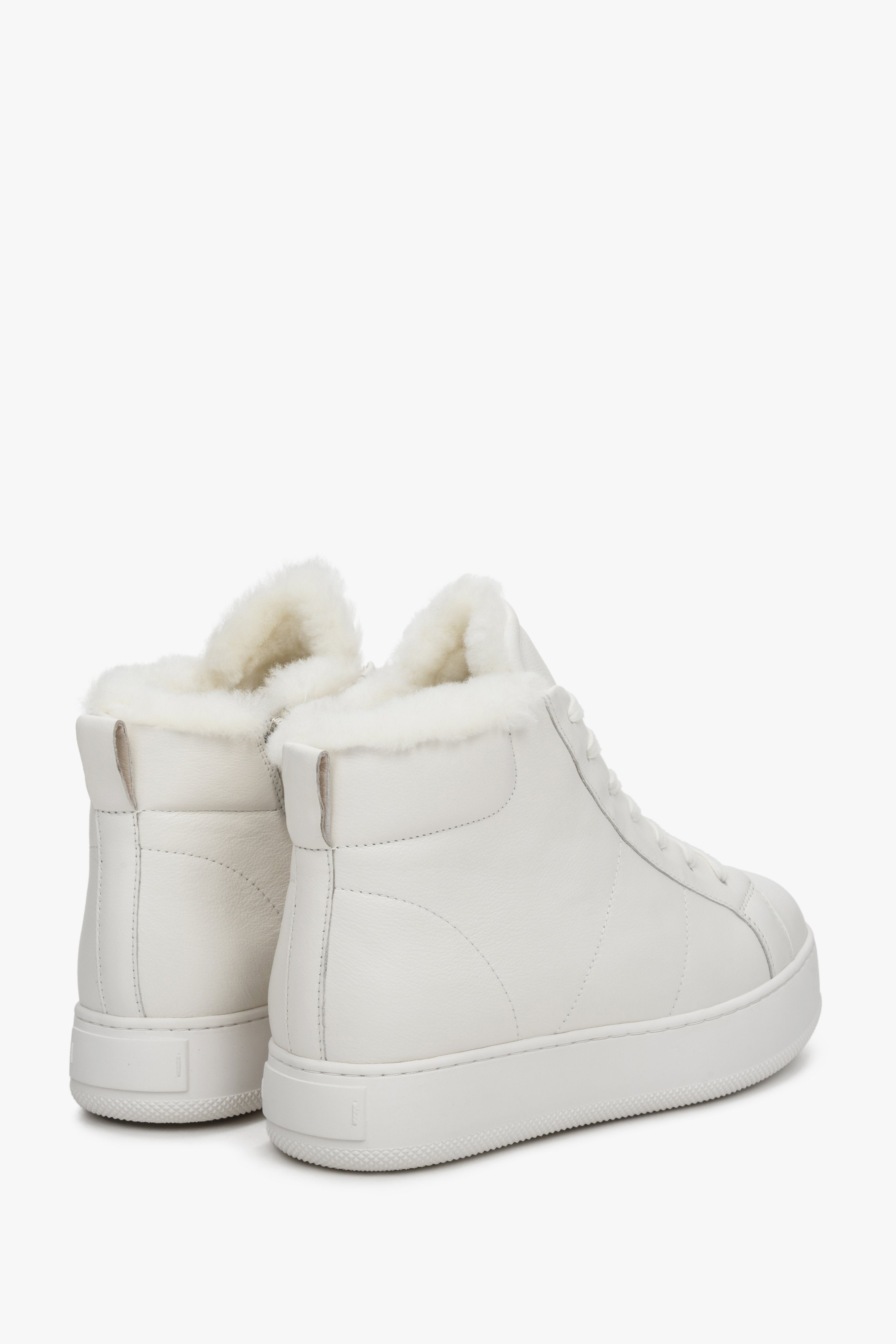 Winter women's sneakers by Estro - rear part of the shoe in white.