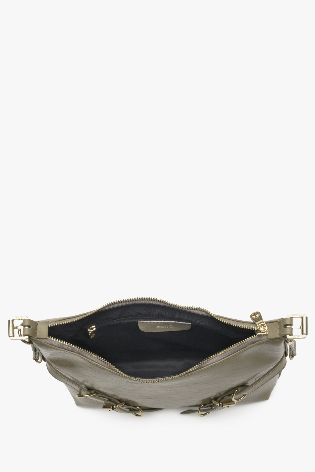 Women's olive Estro shoulder bag made of patent leather - close-up on the interior of the model.