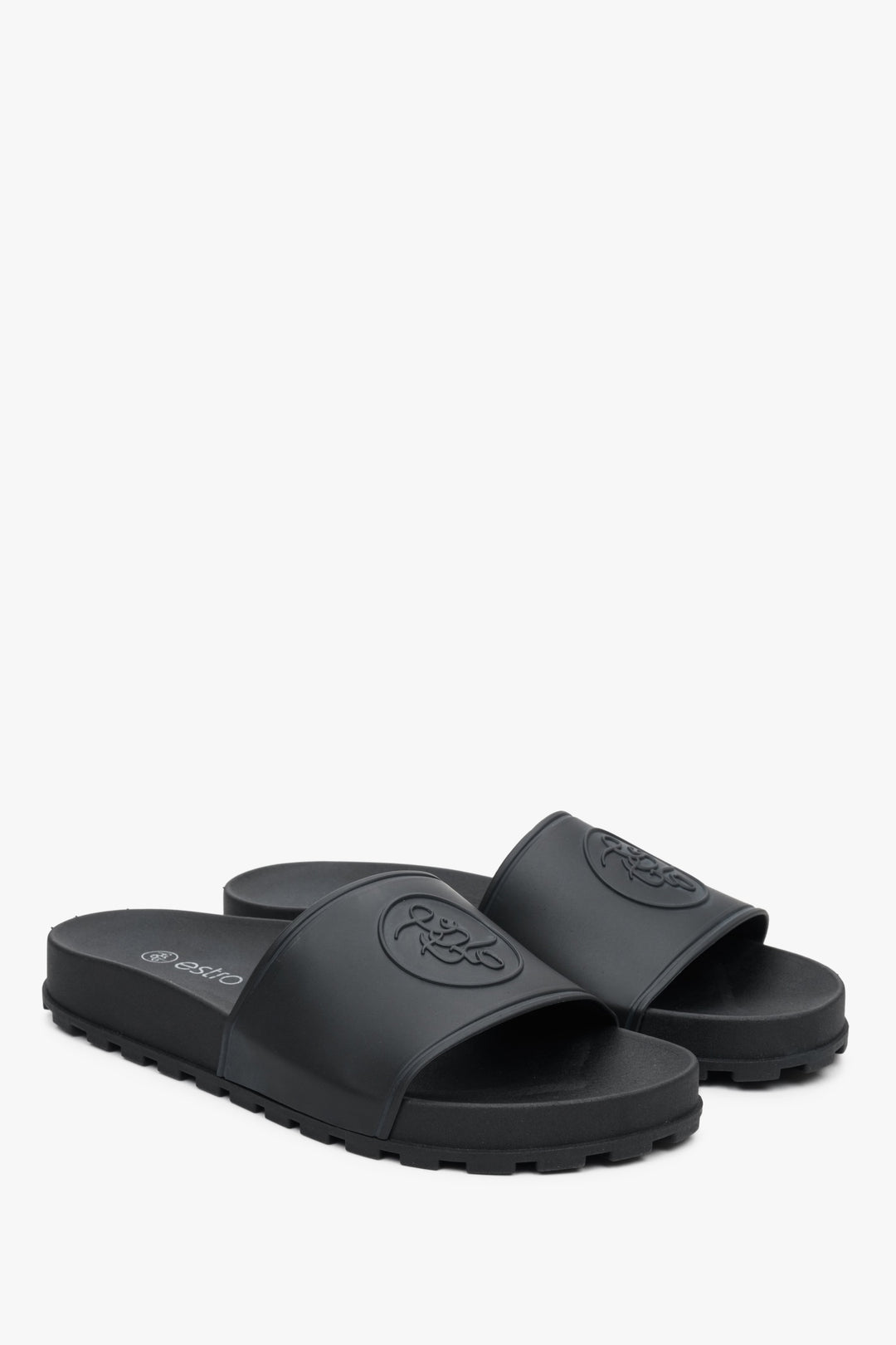 Women's black Estro rubber flip-flops for fall/spring.