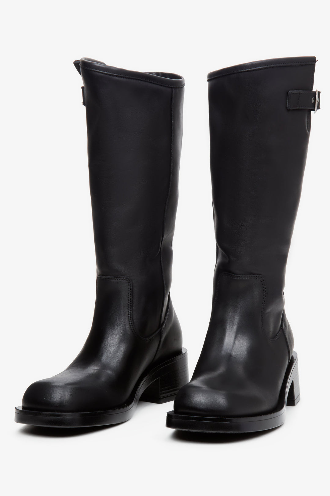Women's black high boots by Estro - front view presentation of the model.