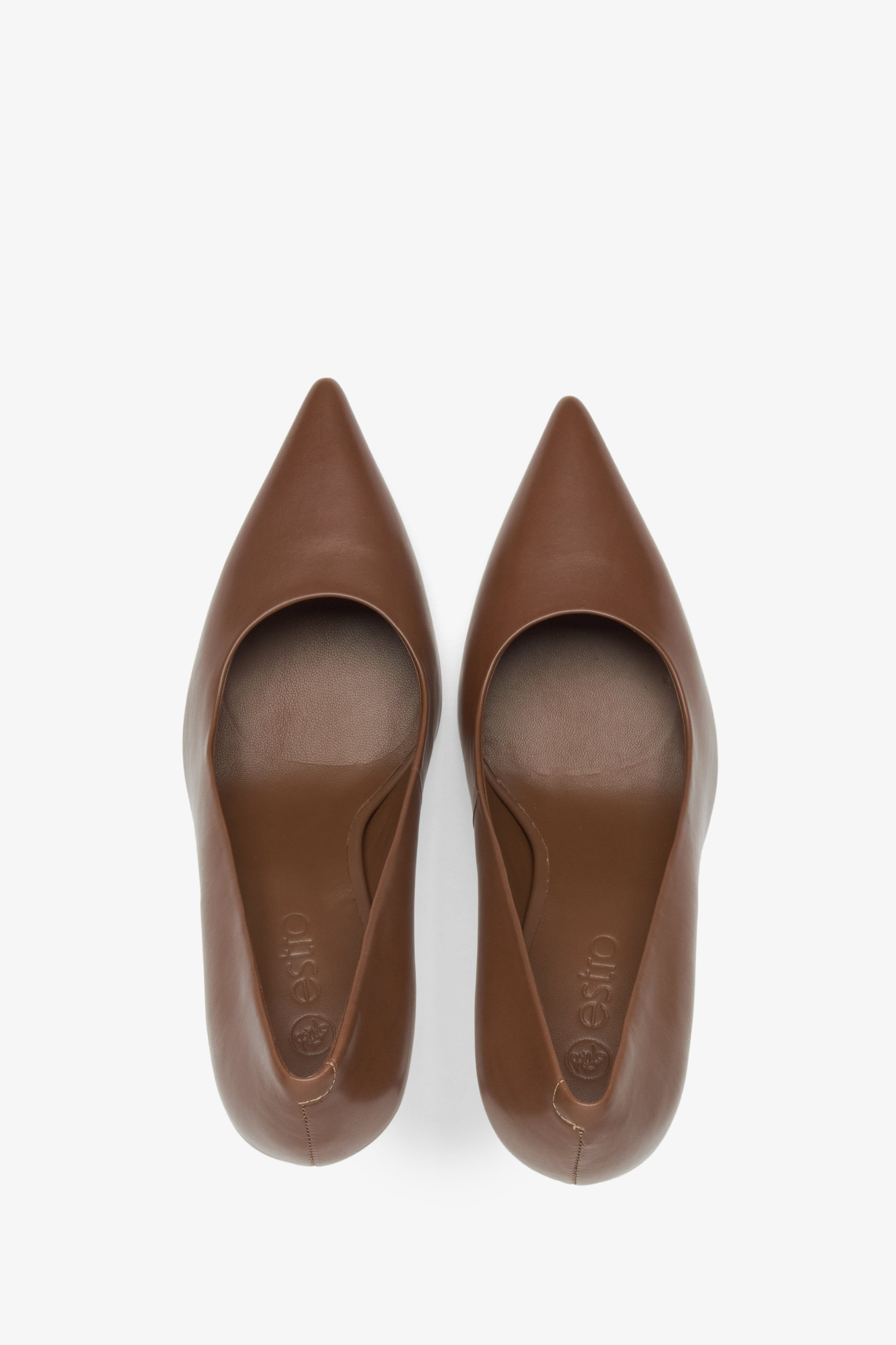 Estro brown high-heeled shoes with a pointed toe made of genuine leather - top view presentation.