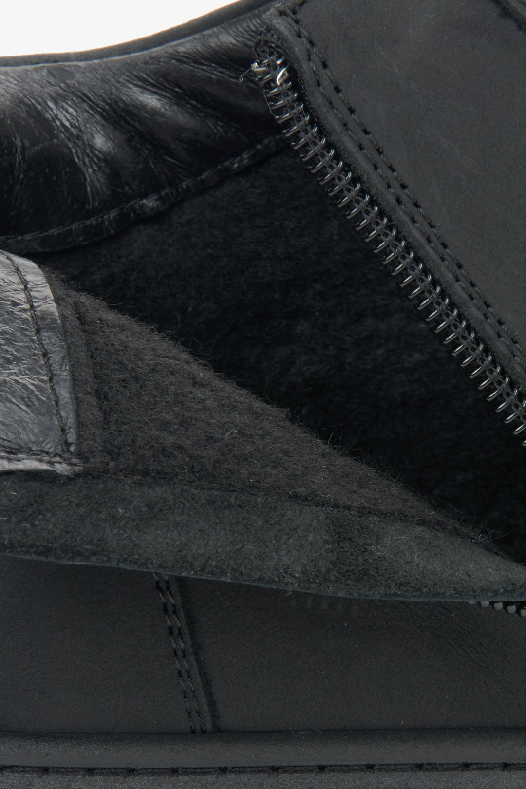 Men's high black velour sneakers Estro - close-up of the detail.