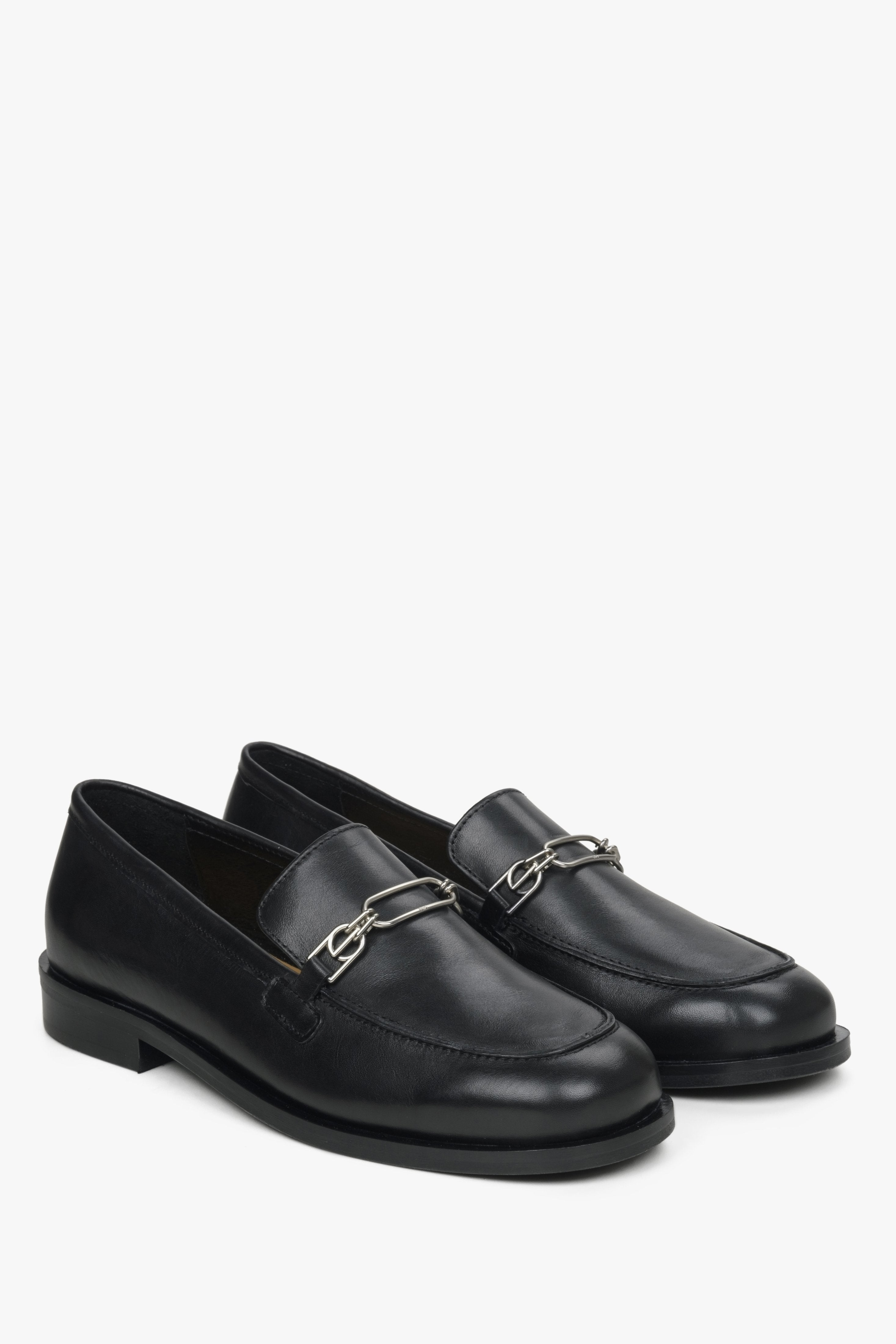 Women's black penny loafers Estro.