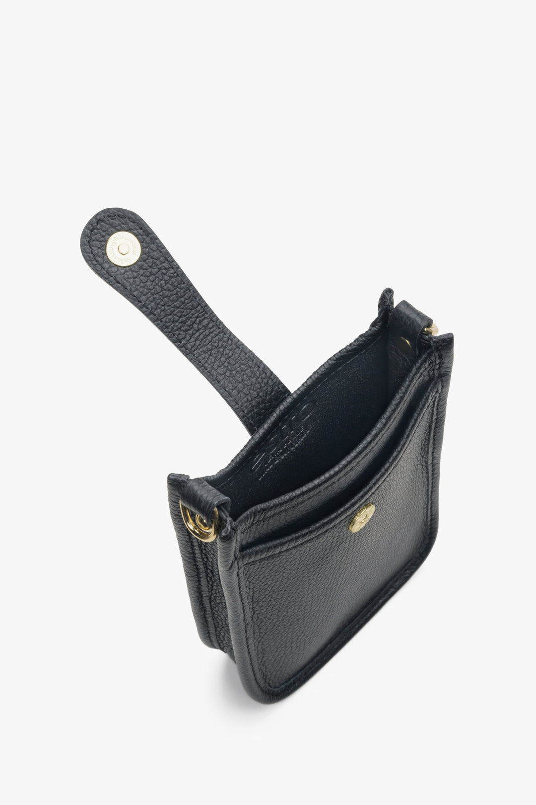 Women's estro black  smartphone purse crafted from genuine leather - close-up of the interior of the product.