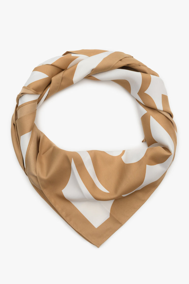 Women's beige and white floral neckerchief by Estro.