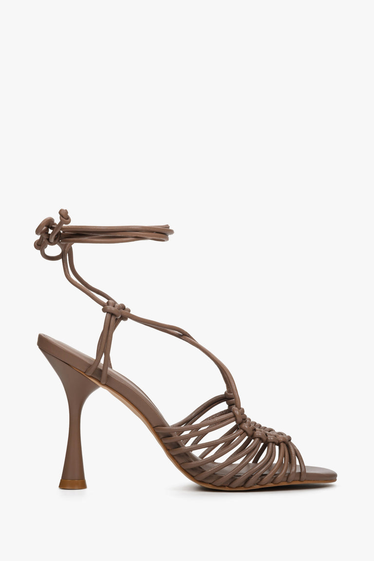 Women's Brown Lace-up Leather Sandals Estro ER00112420.