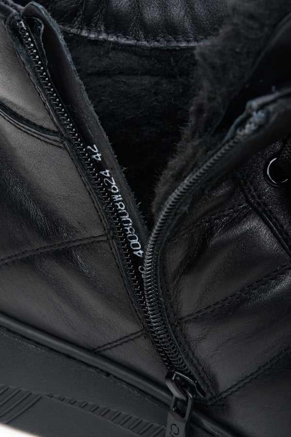 Men's black leather  winter sneakers - close-up of the interior.