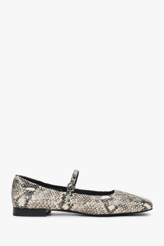 Women's Black & White Leather Ballet Flats with an Animal Print Estro ER00117151.