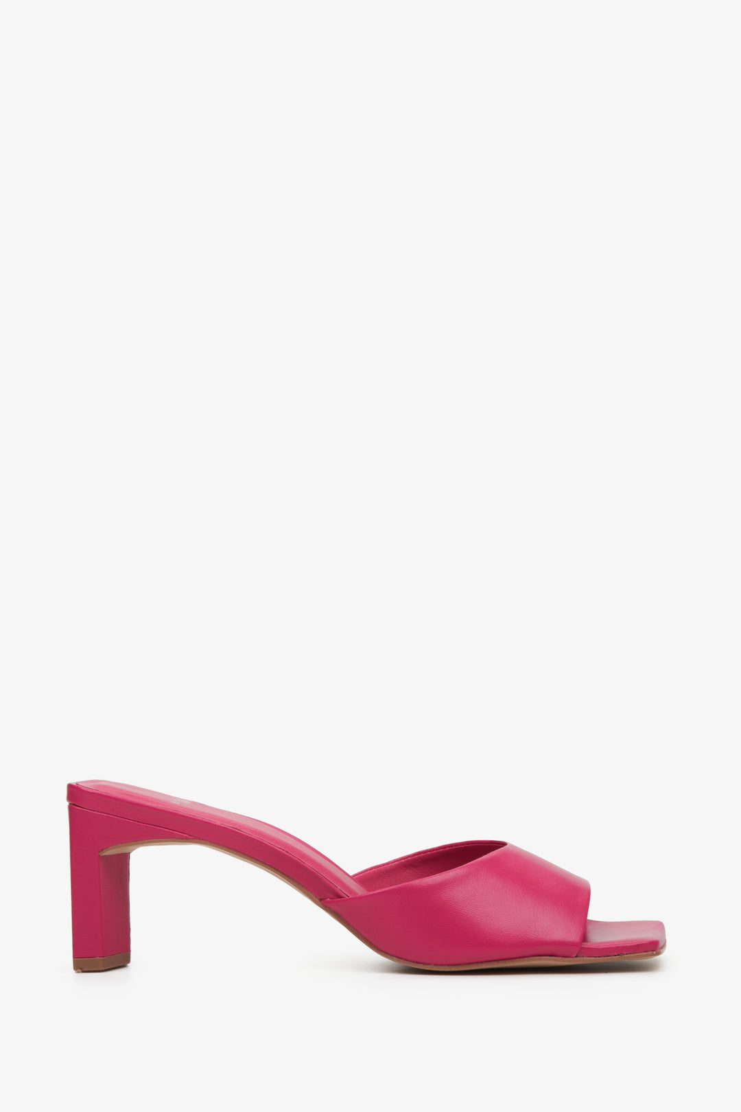 Women's pink leather mules with a sturdy block heel by Estro - shoe profile.