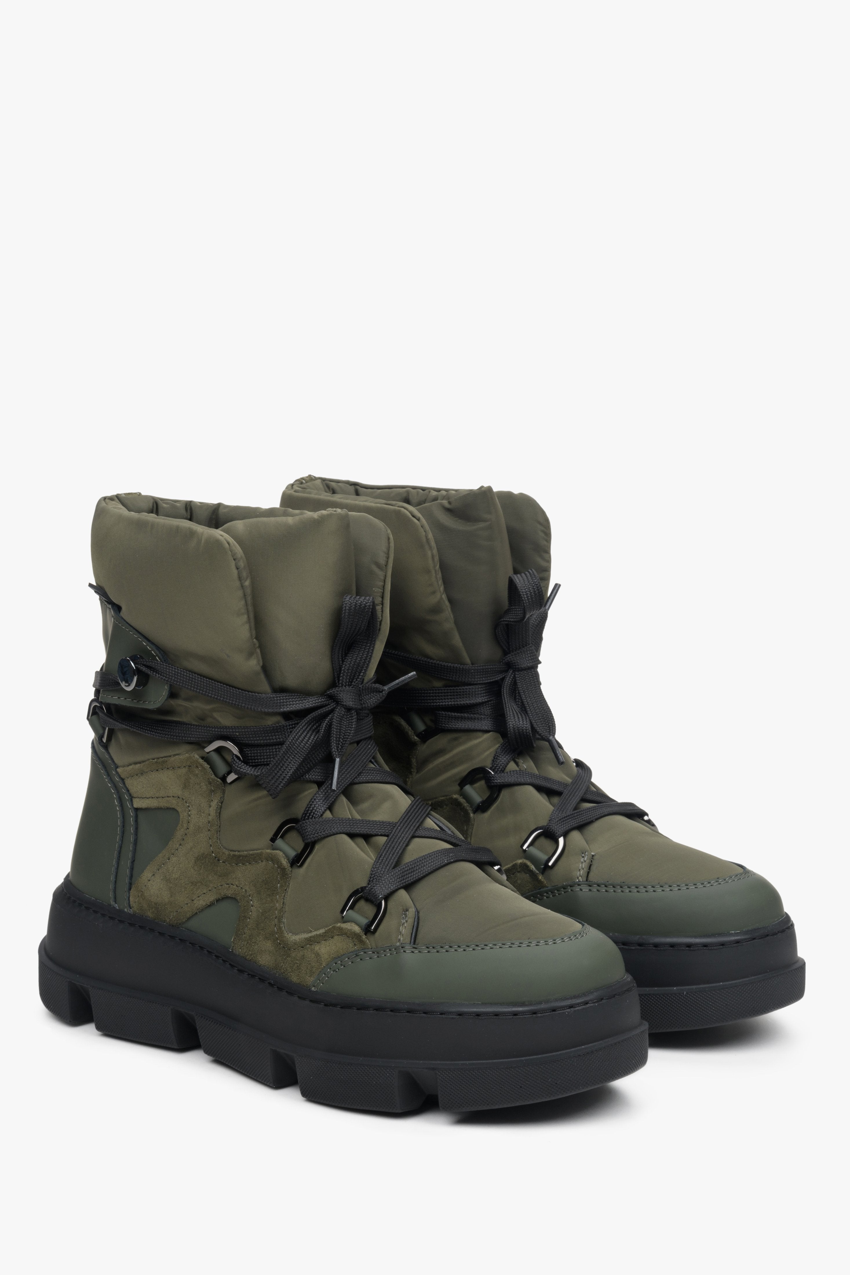 Women's dark green winter snow boots with laces - front view of the shoe.