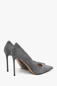 Elegant grey pumps made of genuine velour with a high heel.
