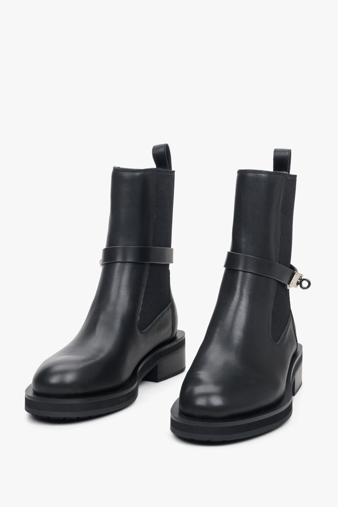 Women's black leather ankle boots by Estro - close-up on the toe.