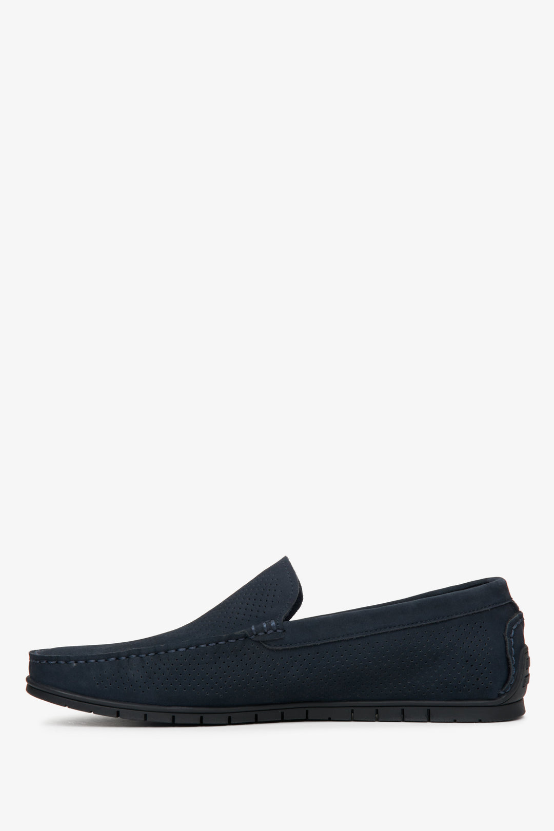 Estro brand nubuck men's loafers with perforation for fall - shoe profile presentation.