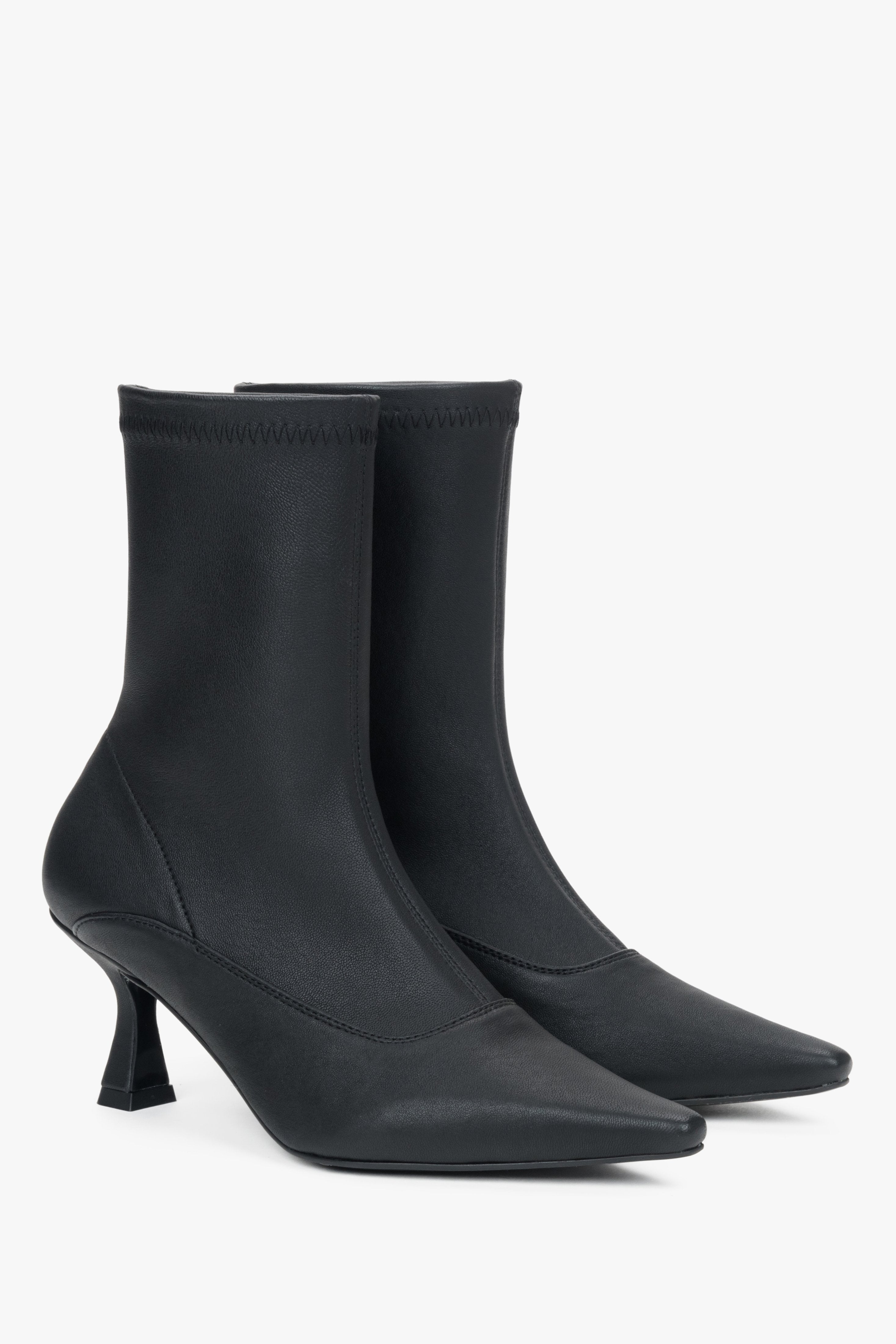 Women's black ankle boots with a low heel and elastic shaft by Estro.