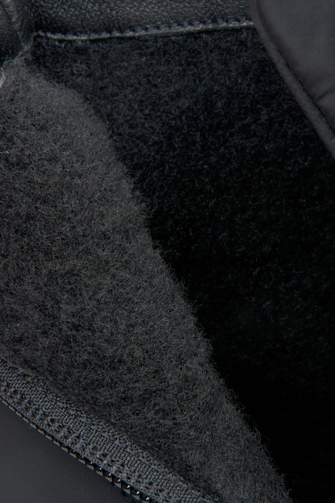Men's black Estro autumn boots - close-up on the inside of the boot.