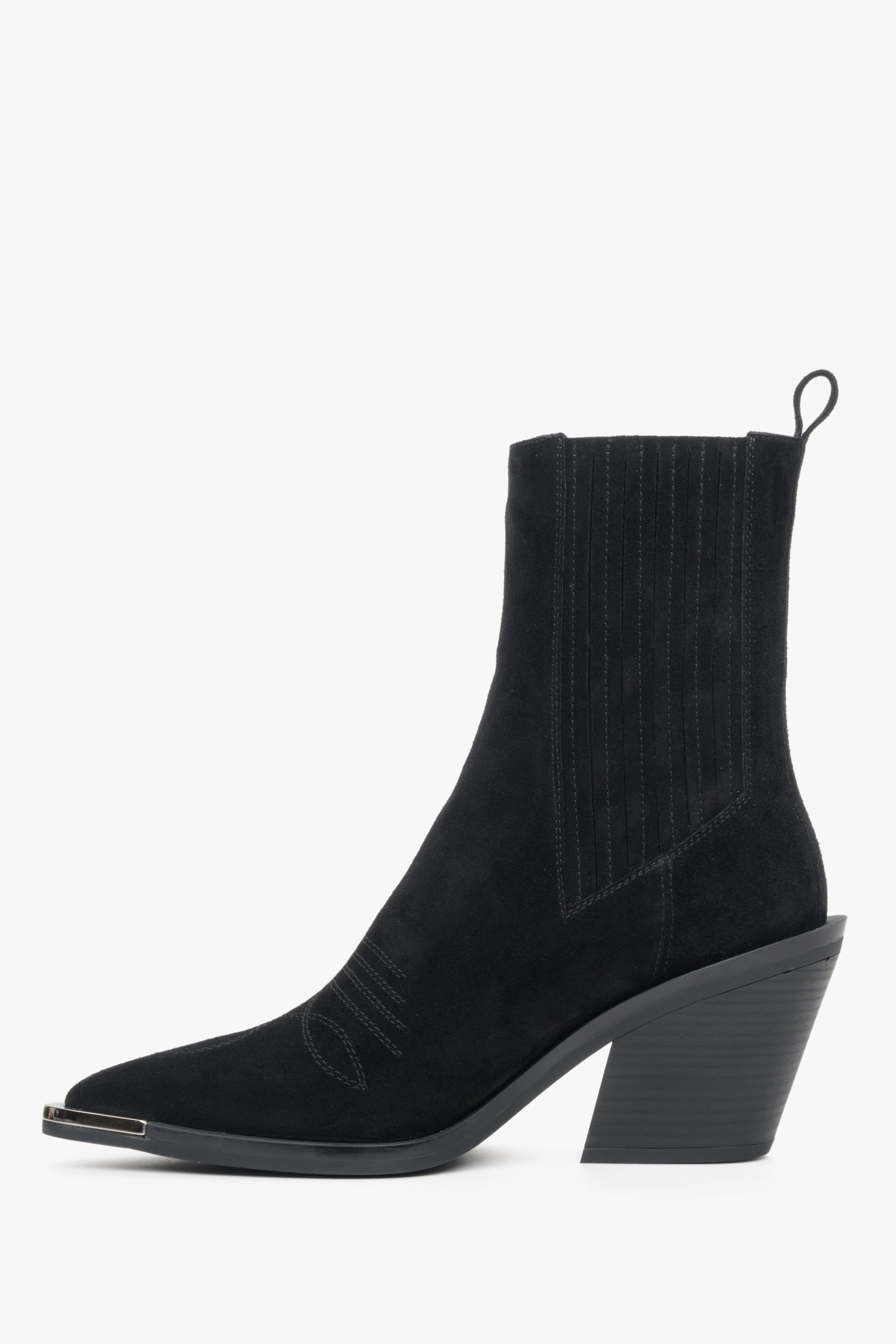 Estro women's elevated black velour cowboy boots - side profile of the shoe.