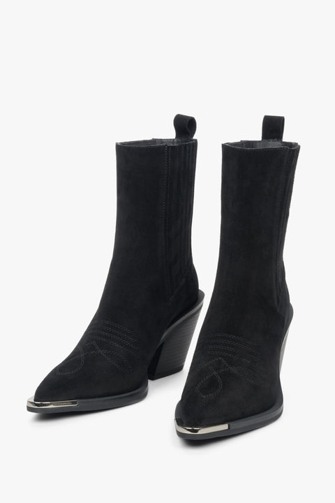 Estro elevated black women's cowboy boots made of genuine velvet.