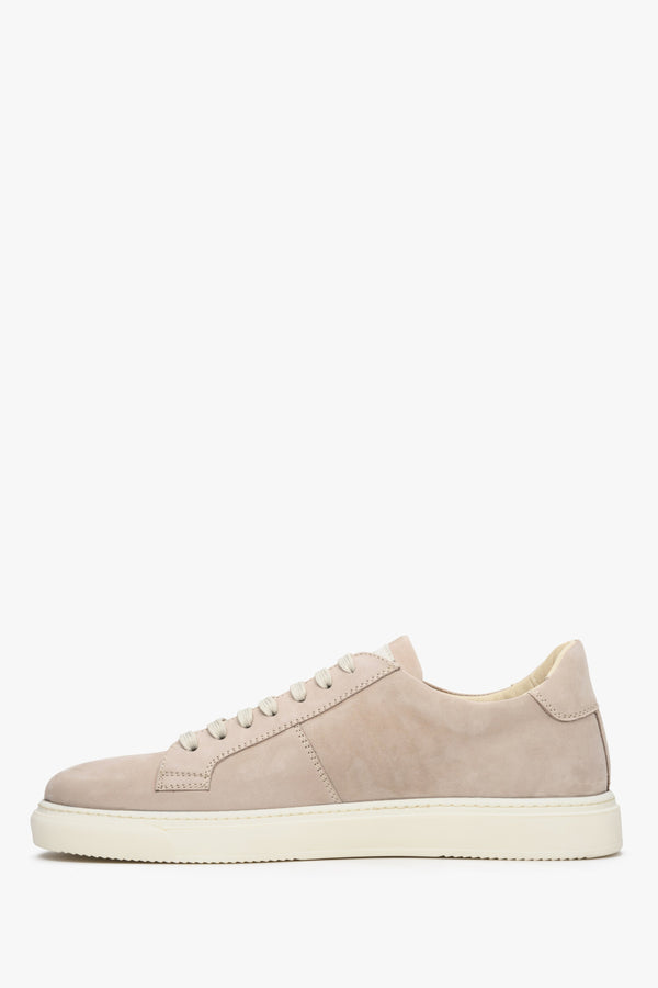 Spring-fall men's Estro nubuck sneakers in beige - shoe profile.