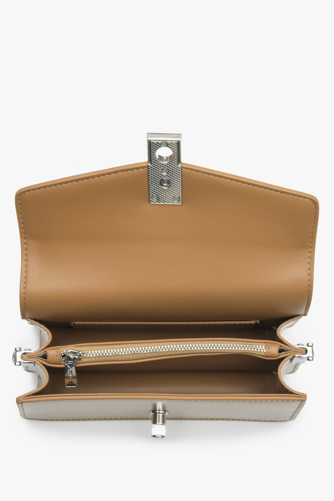 Women's Estro light brown leather bag - interior of the model.