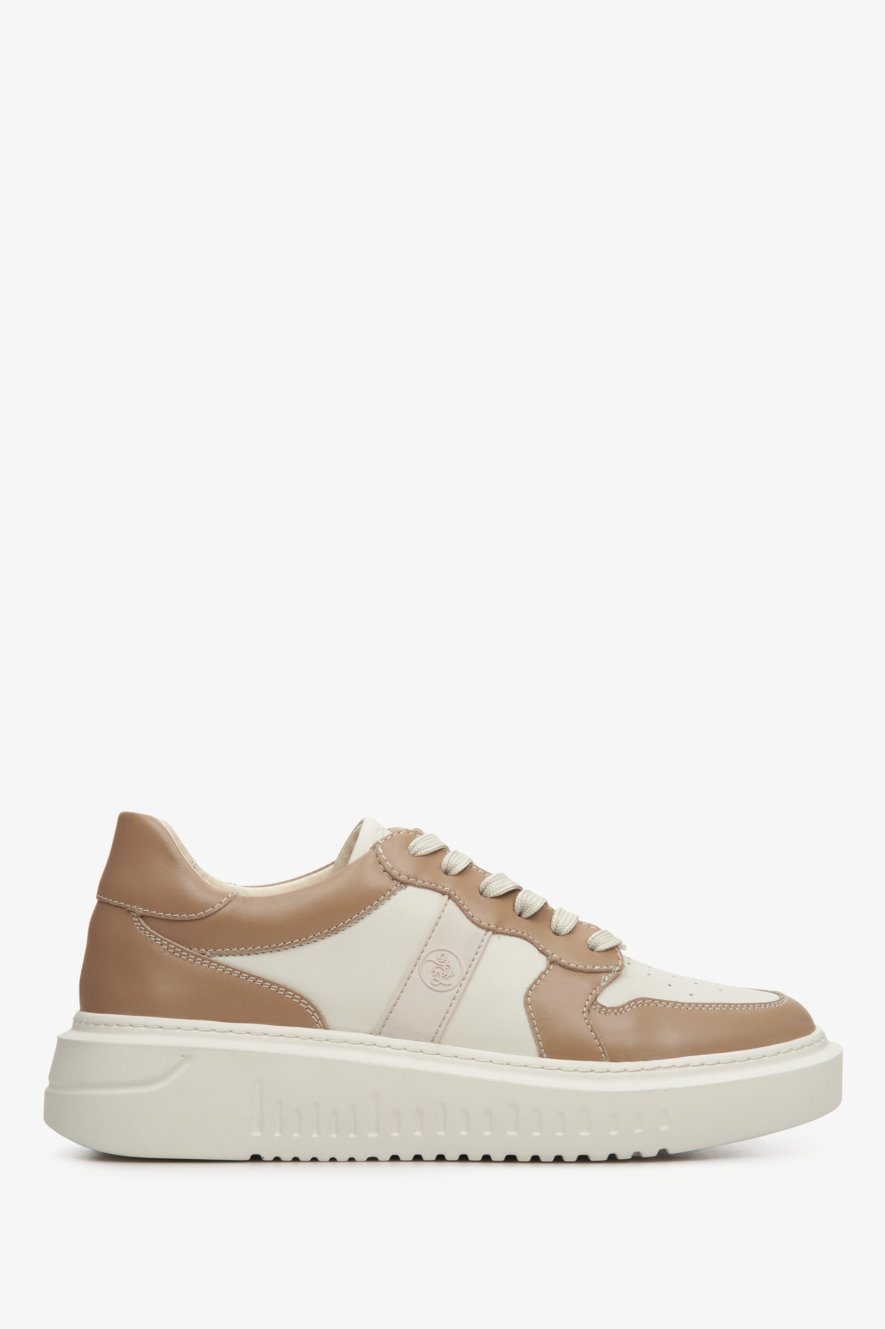 Women's beige hot sale leather sneakers