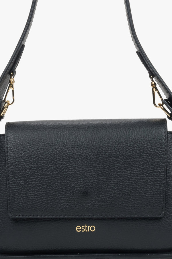 Women's bag in black estro - close-up of details.