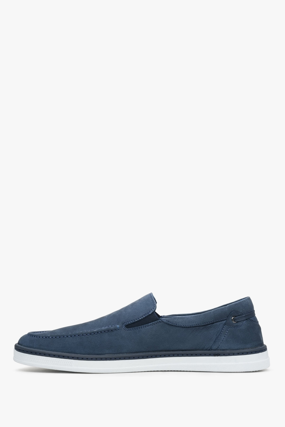 Men's blue nubuck loafers for spring from Estro brand.
