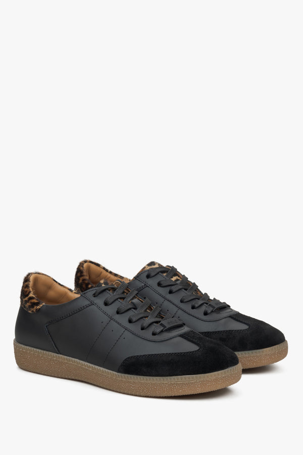 Estro women's black leather sneakers.