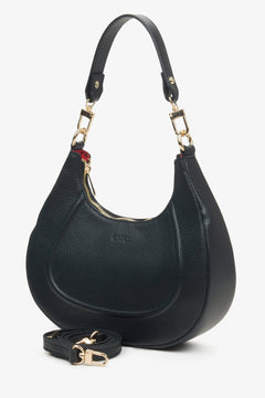 Women's black bag made of genuine Italian leather by Estro.