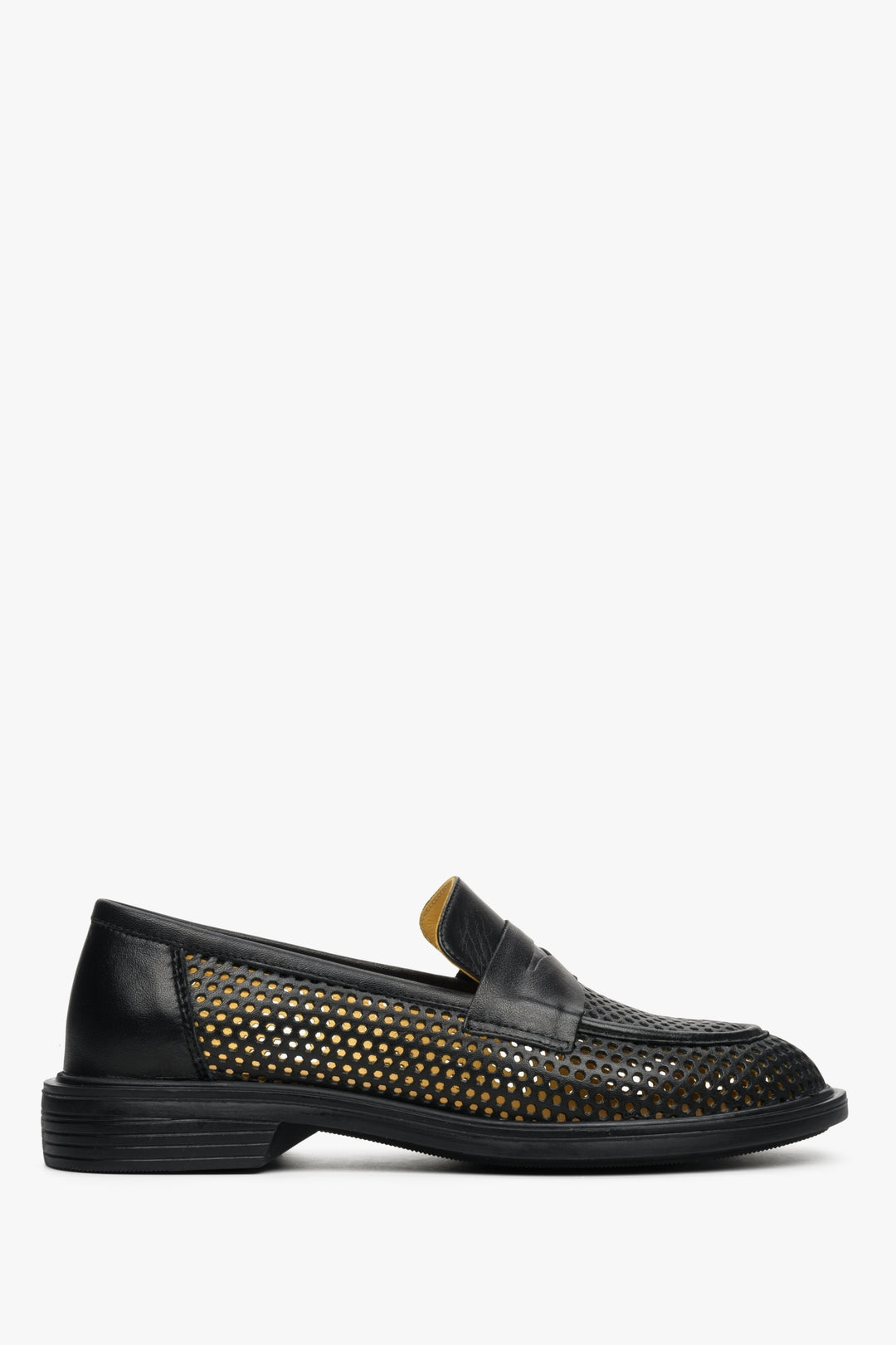 Women's Black Perforated Loafers made of Genuine Leather Estro ER00112827.