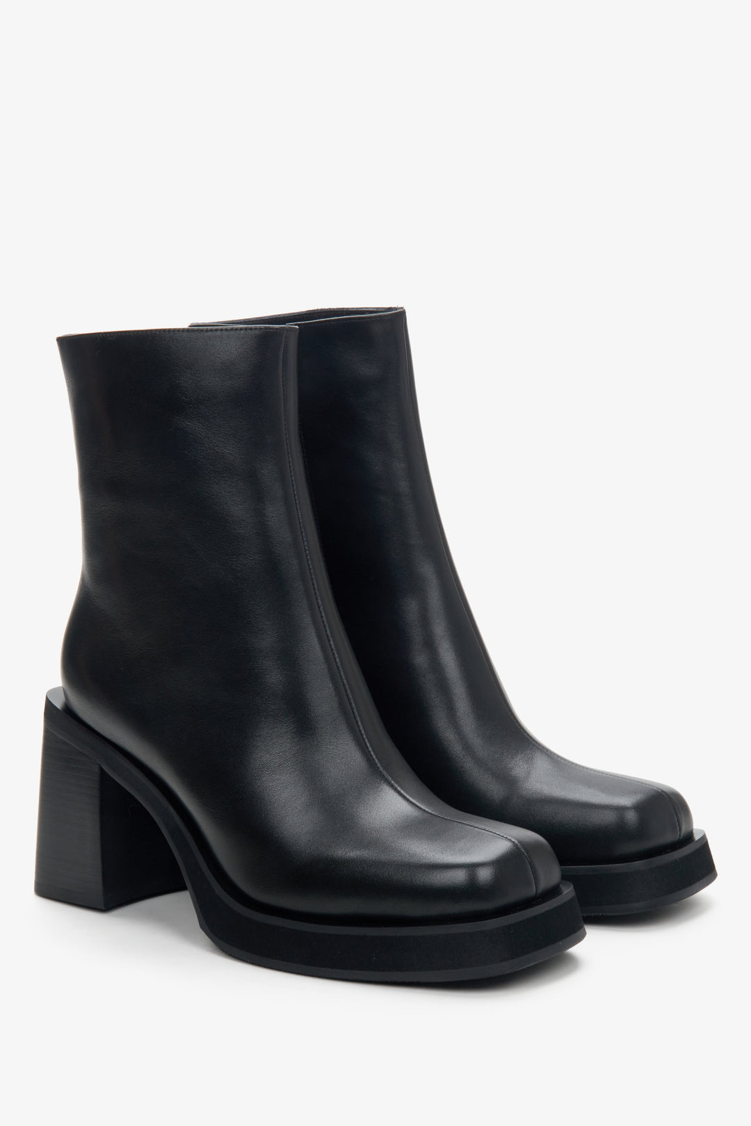 Black platform boots made of genuine leather by Estro.