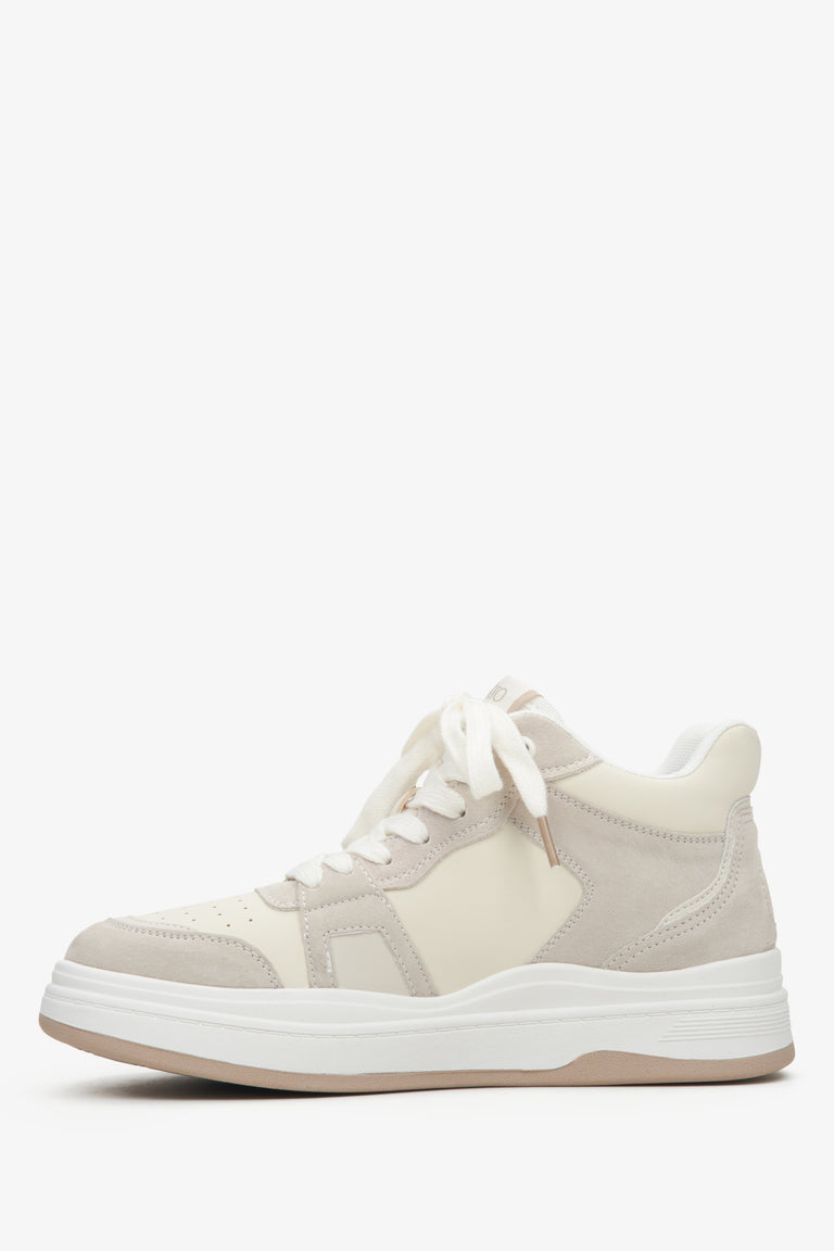 Women's leather high-top sneakers in beige and white by Estro - shoe profile.