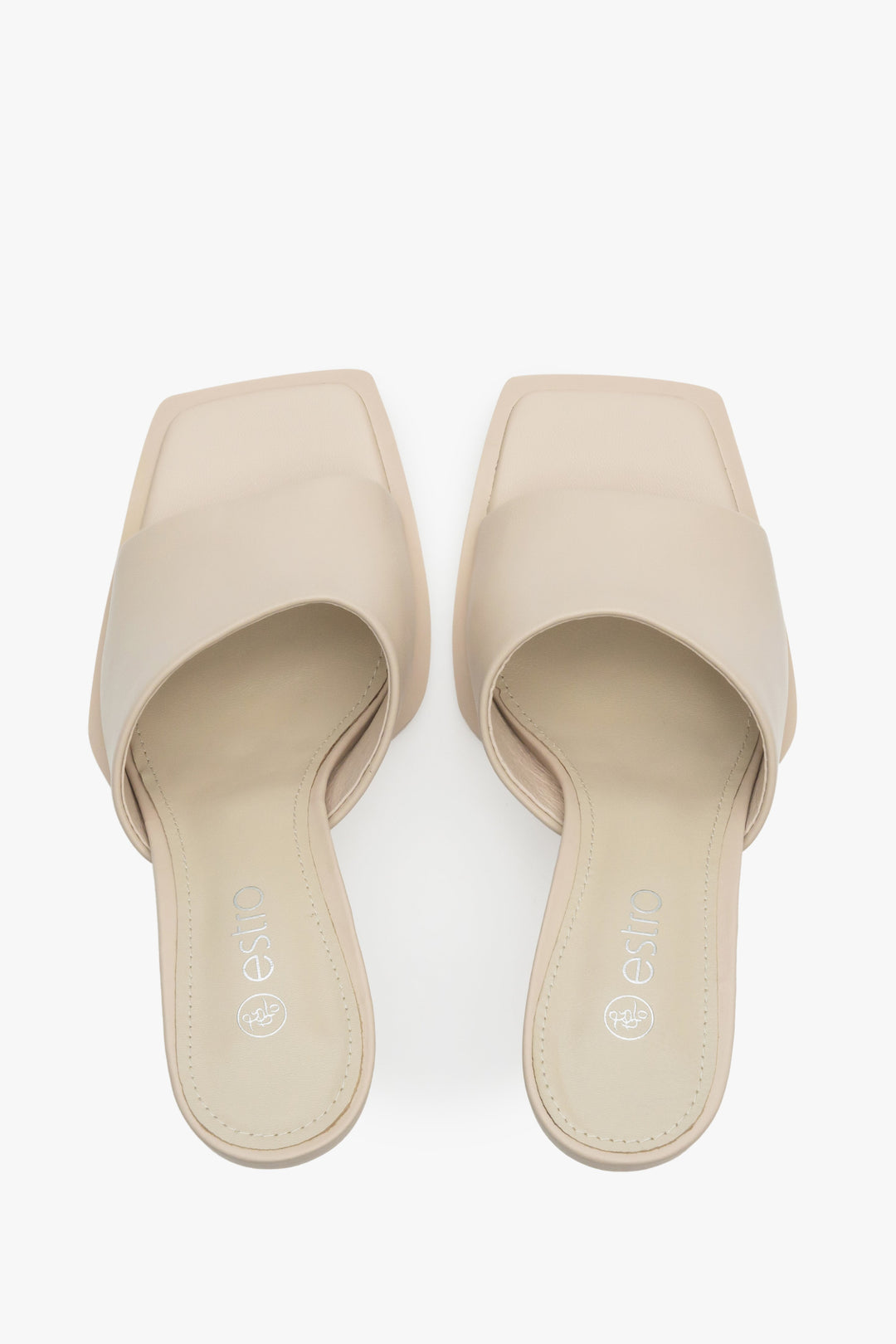 Natural leather women's light beige stiletto mules of Estro brand - presentation of the shoe from above.