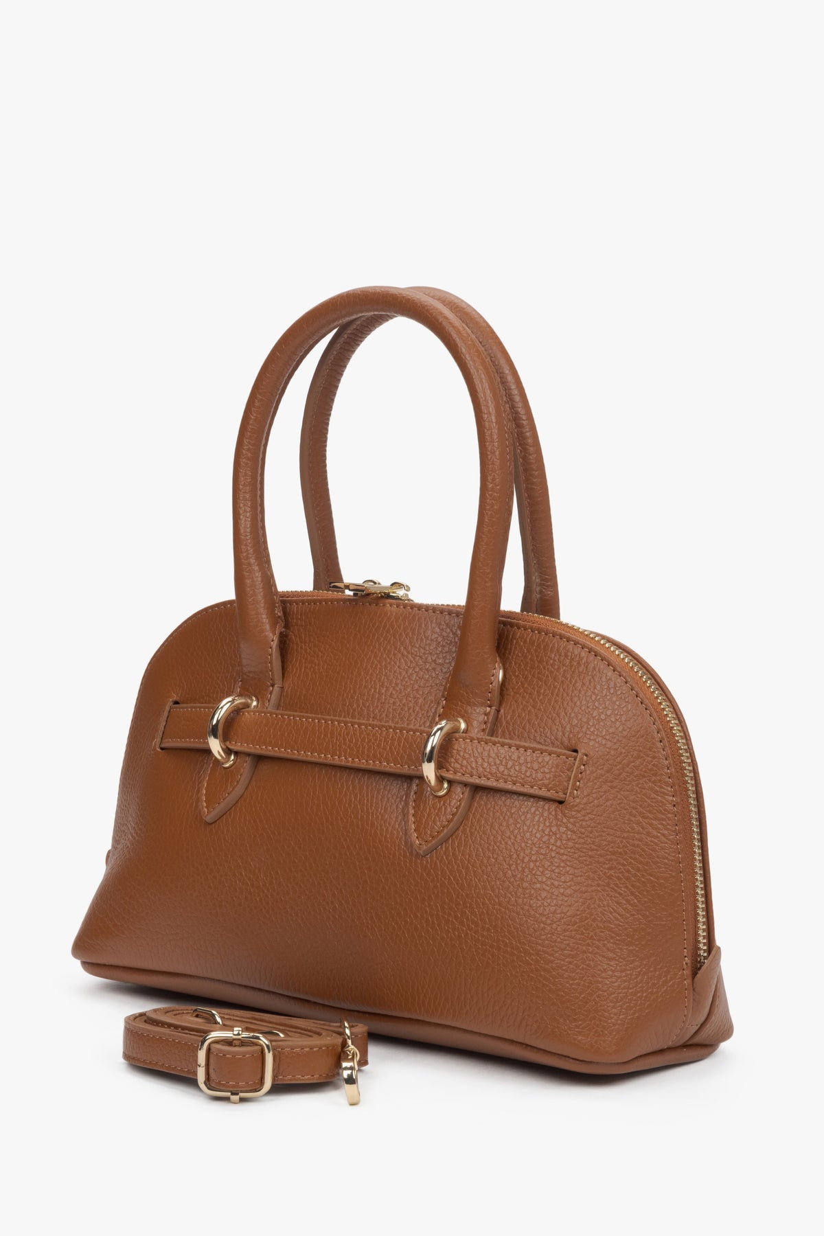 Estro Premium women's shoulder bag made of brown genuine leather.