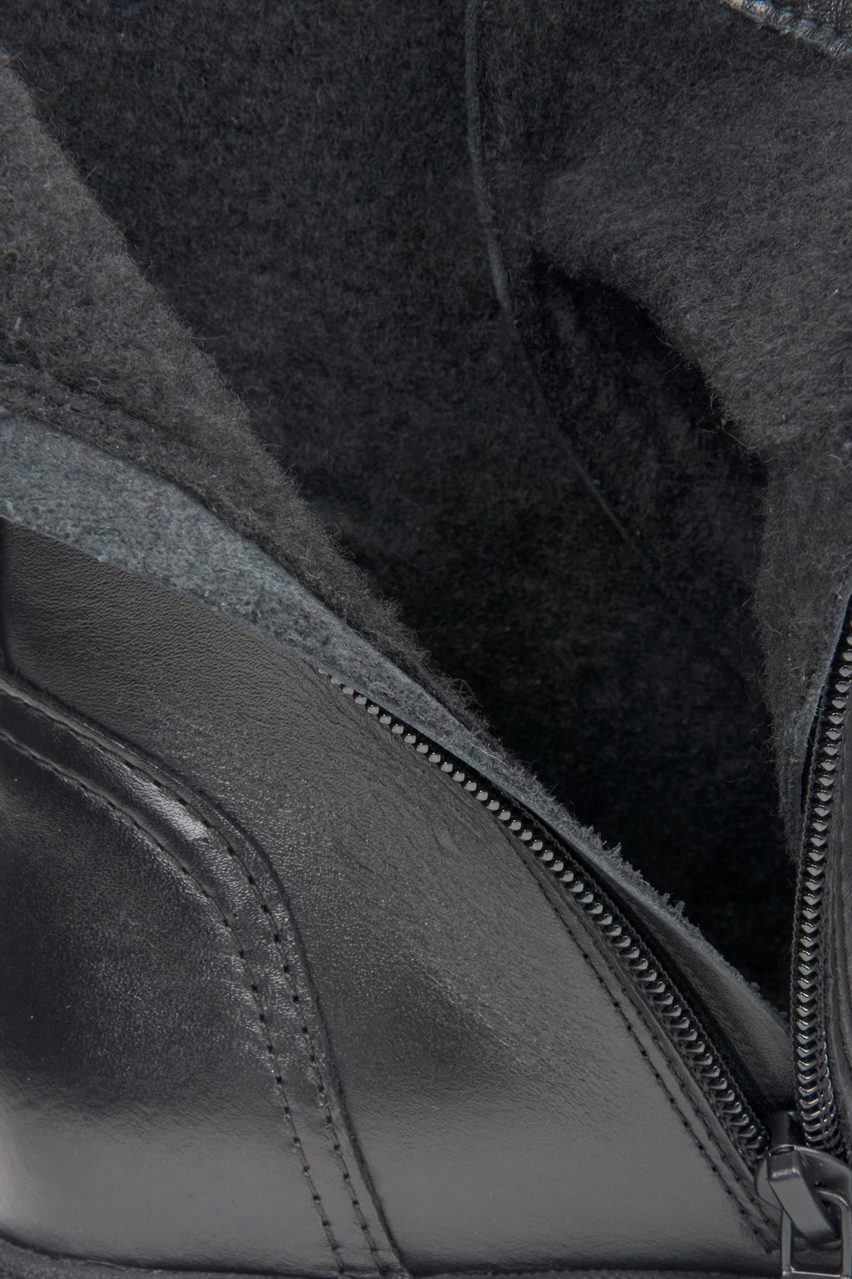 Women's black ankle boots by Estro - close-up of the lining.

