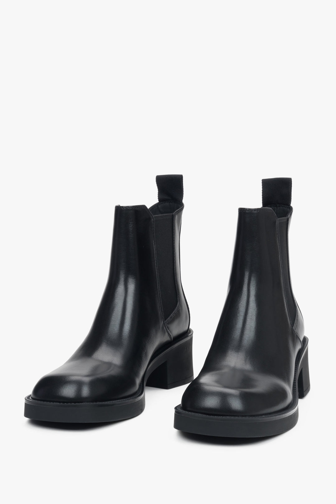 Black women's Chelsea boots, crafted from genuine leather with a comfortable heel, by Estro.